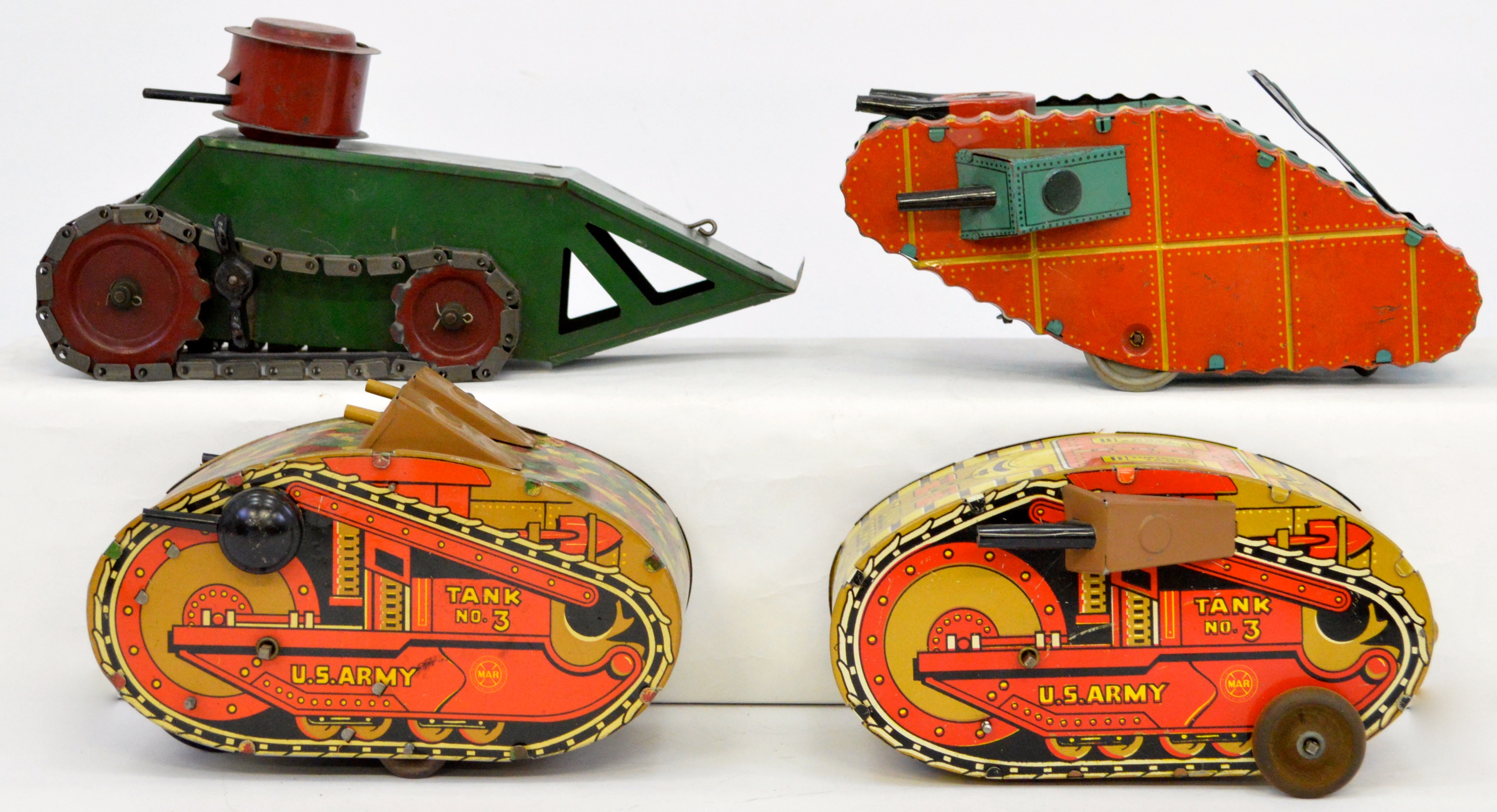 Vintage Windup Light Tank Tin Toy Wind-Up Mechanical Collectibe childhood toys 